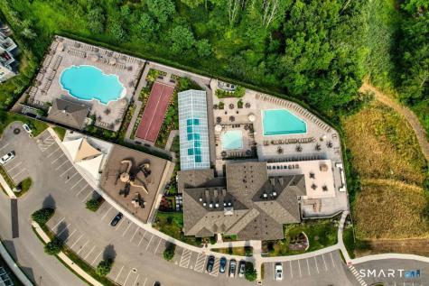 714 Center Meadow Lane Danbury CT 06810