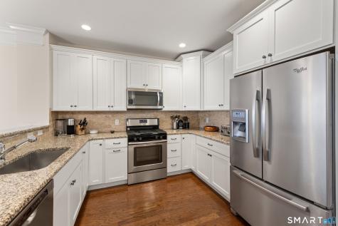 714 Center Meadow Lane Danbury CT 06810