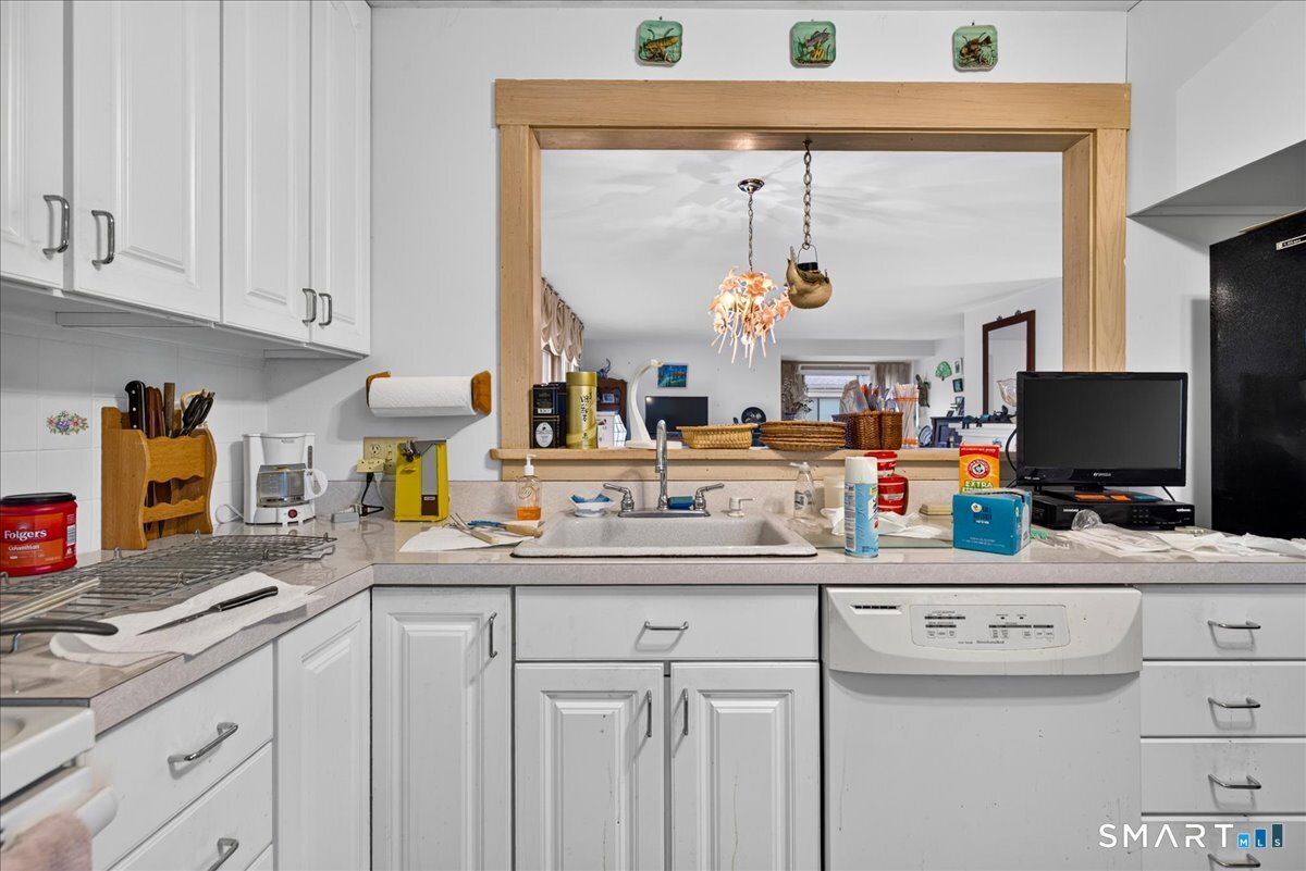 393 Ottawa Lane Stratford CT 06614