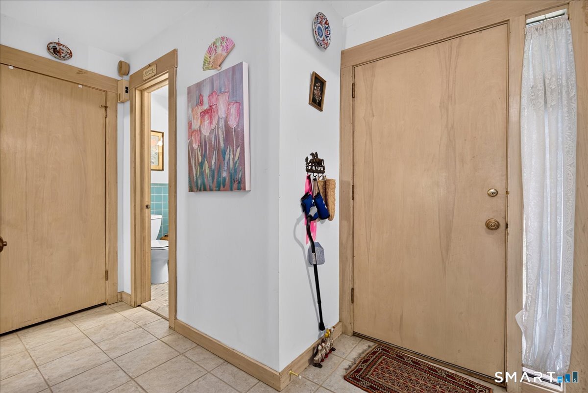 393 Ottawa Lane Stratford CT 06614