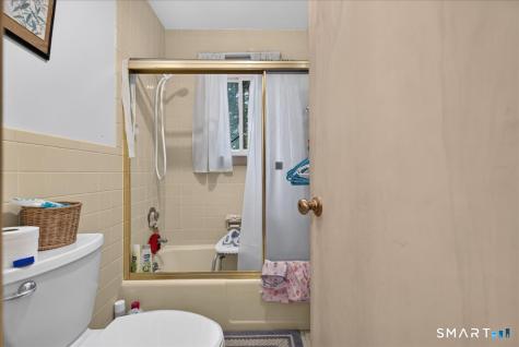 393 Ottawa Lane Stratford CT 06614