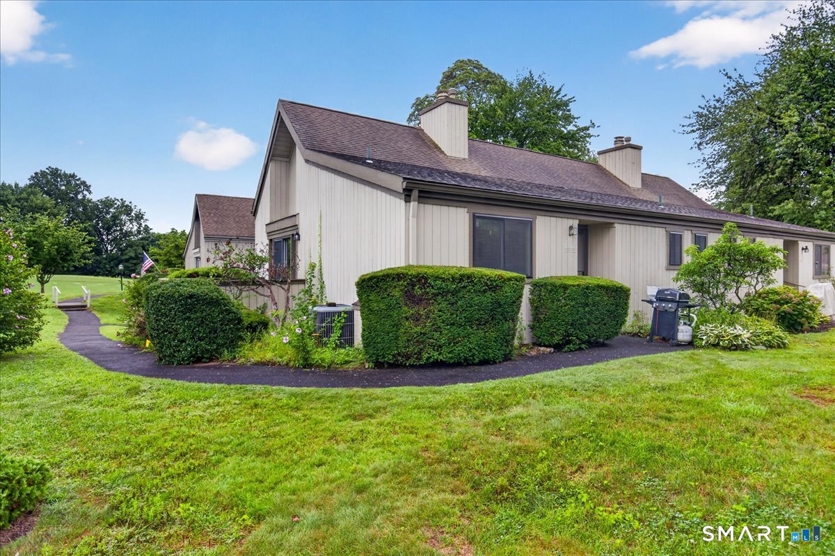 393 Ottawa Lane Stratford CT 06614