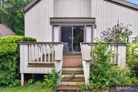 393 Ottawa Lane Stratford CT 06614