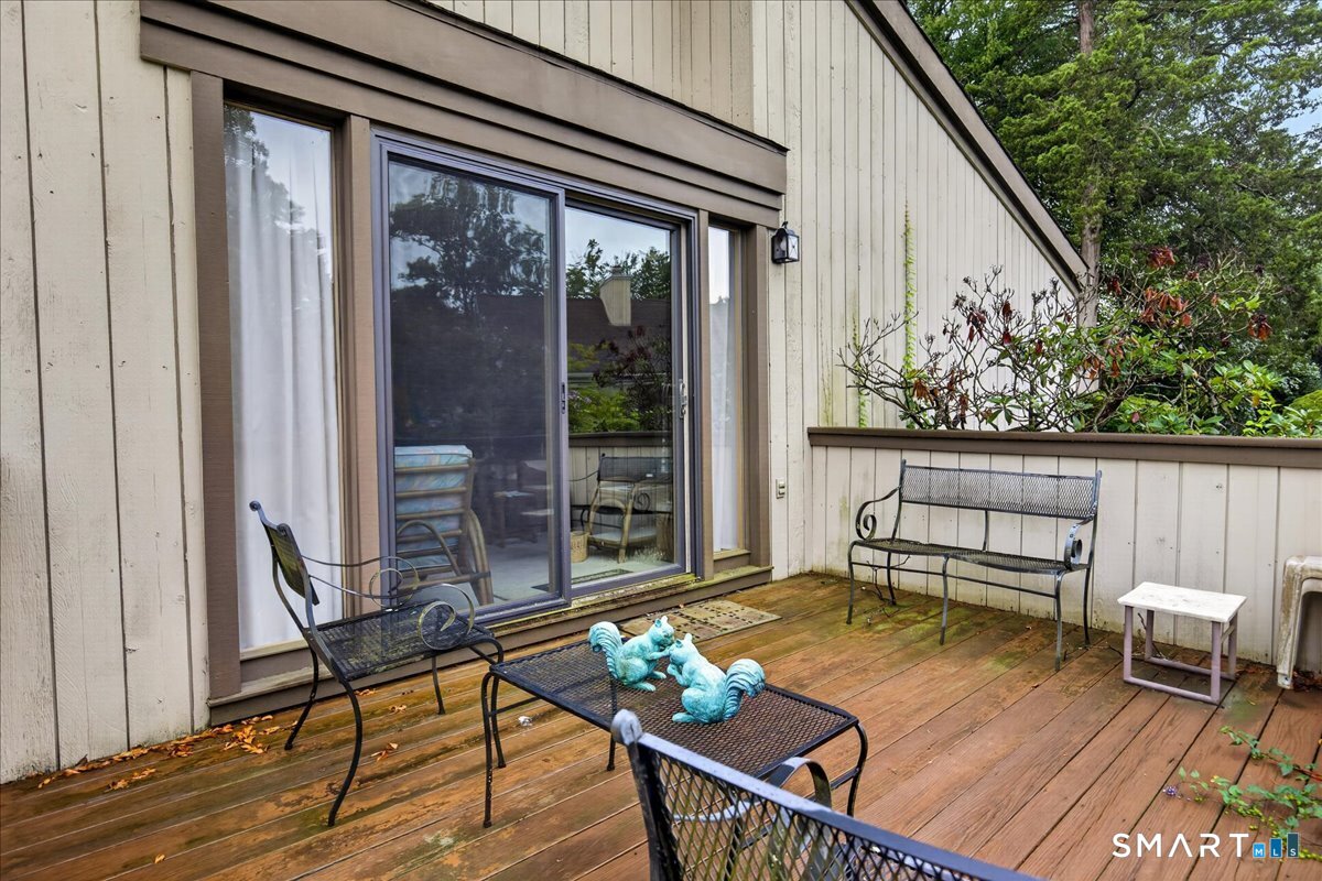 393 Ottawa Lane Stratford CT 06614