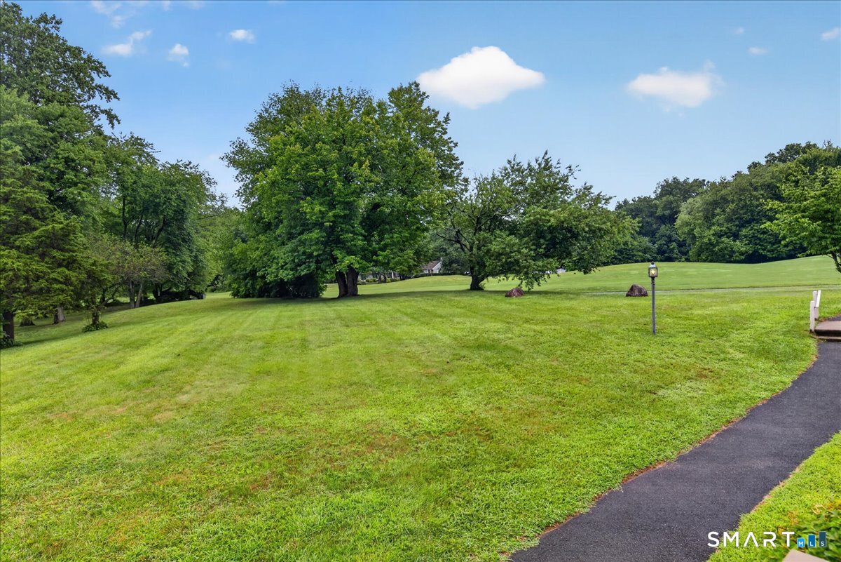 393 Ottawa Lane Stratford CT 06614