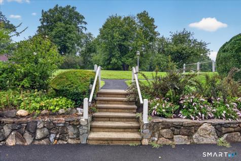 393 Ottawa Lane Stratford CT 06614