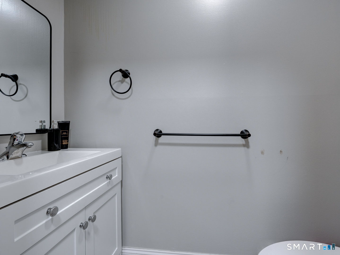 11 Concorde Way Windsor Locks CT 06096