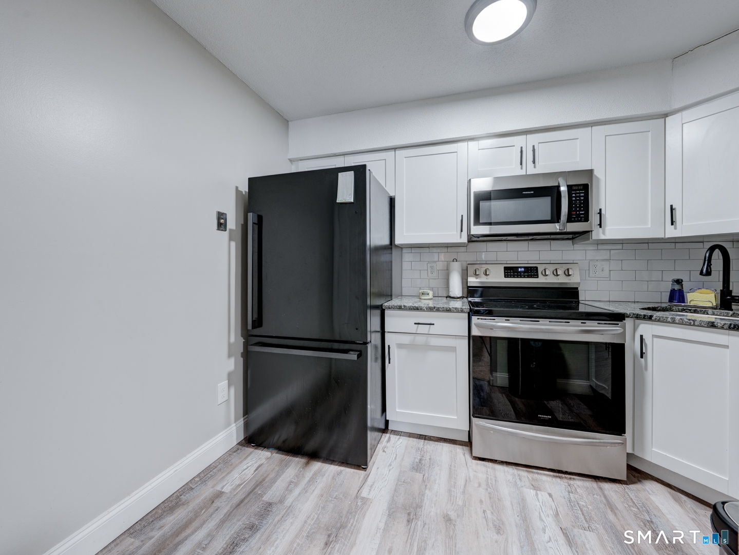 11 Concorde Way Windsor Locks CT 06096