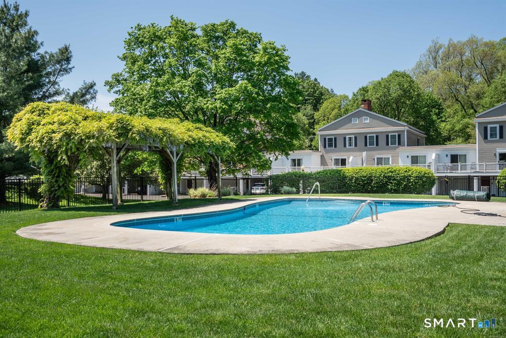 580 Mountain Road West Hartford CT 06117