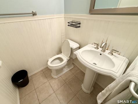 152 Towne House Road Hamden CT 06514