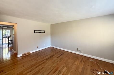 152 Towne House Road Hamden CT 06514