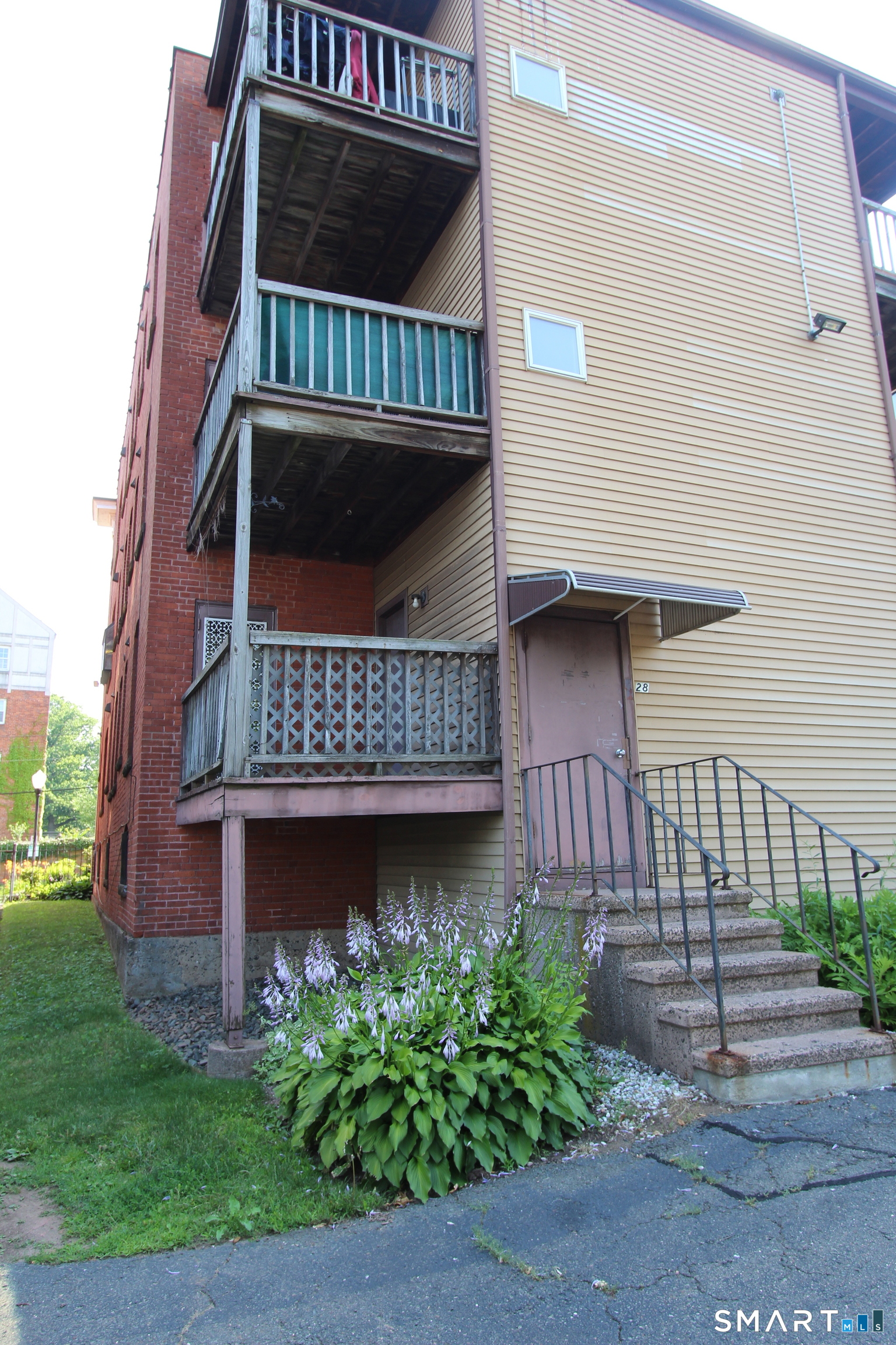 28 Essex Street Hartford CT 06114