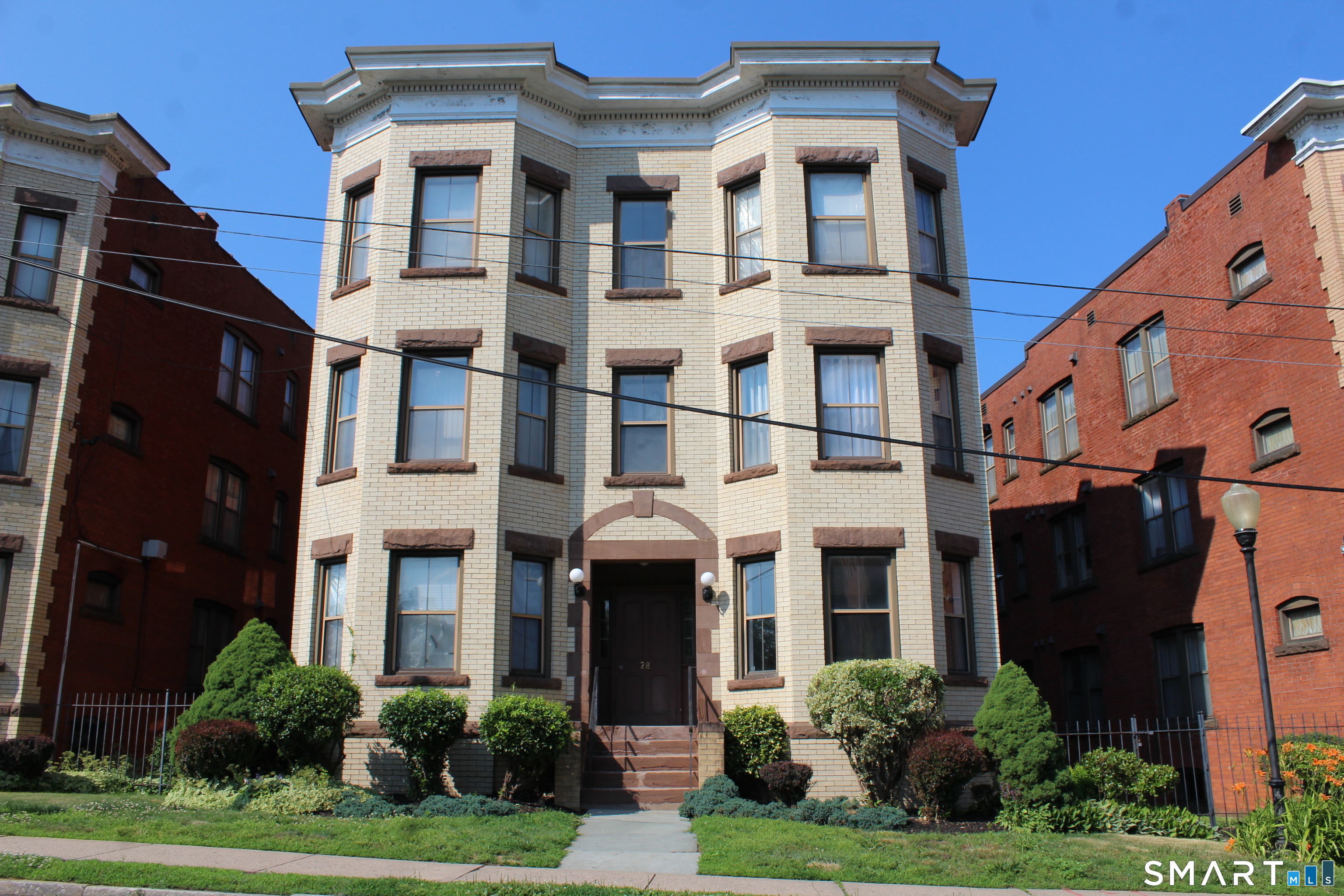 28 Essex Street Hartford CT 06114