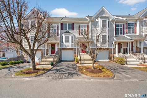 1502 Pinnacle Way Danbury CT 06811