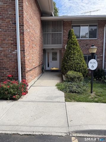 148 Southport Woods Drive Fairfield CT 06890