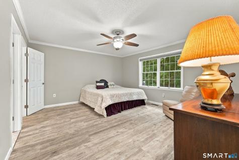 221 The Meadows Enfield CT 06082