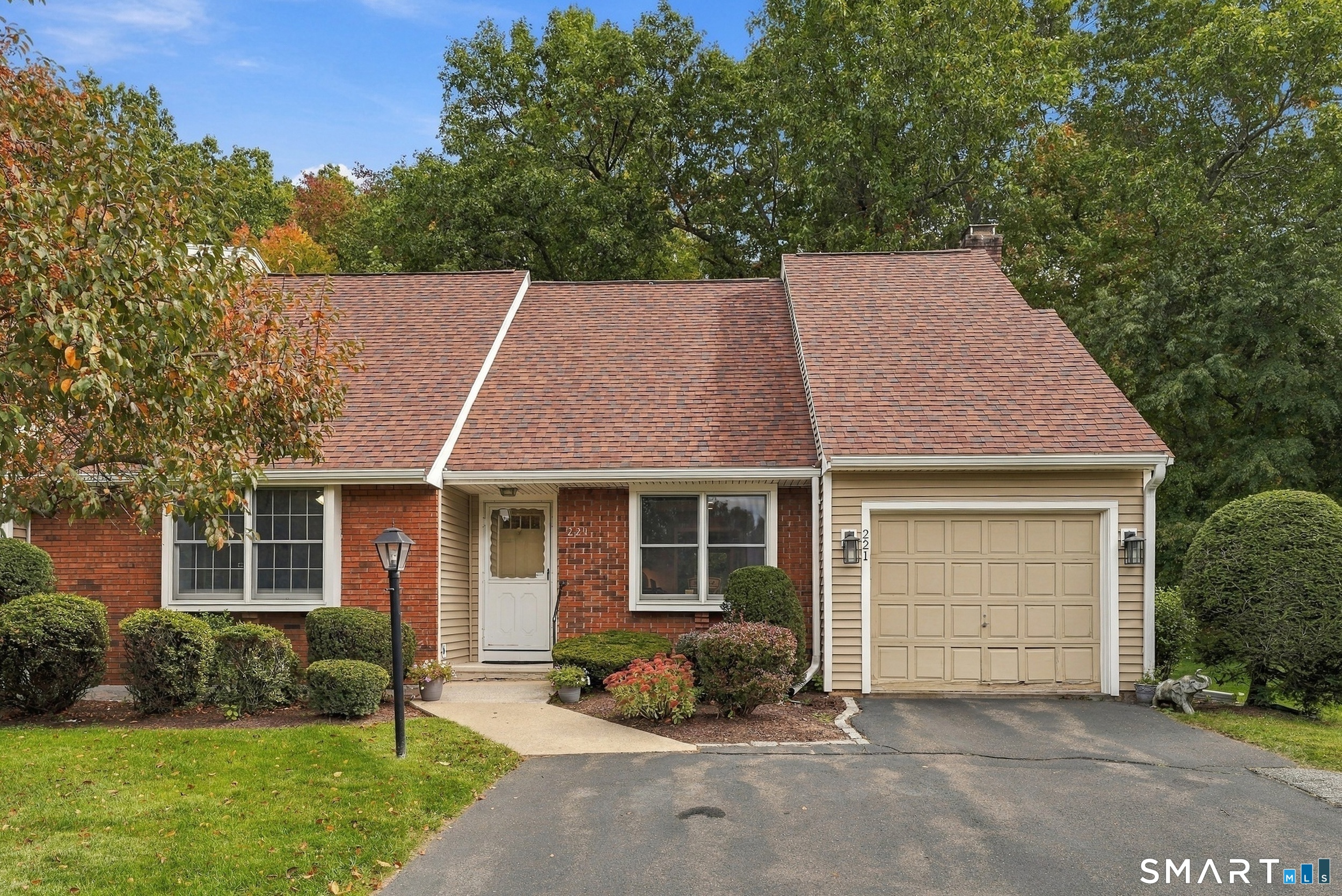 221 The Meadows Enfield CT 06082