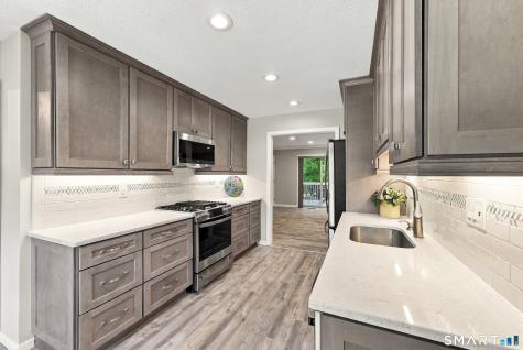 221 The Meadows Enfield CT 06082