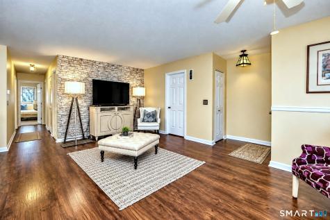 12 Derbyshire Derby CT 06418