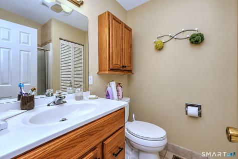 12 Derbyshire Derby CT 06418