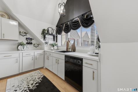 3 Montoya Drive Branford CT 06405