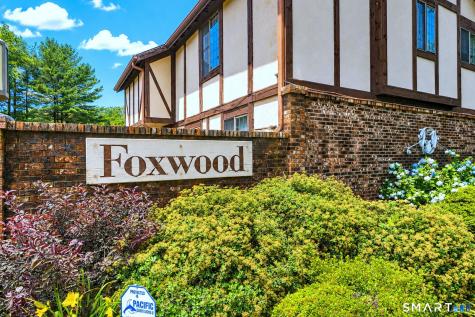 359 Foxwood Lane Milford CT 06461