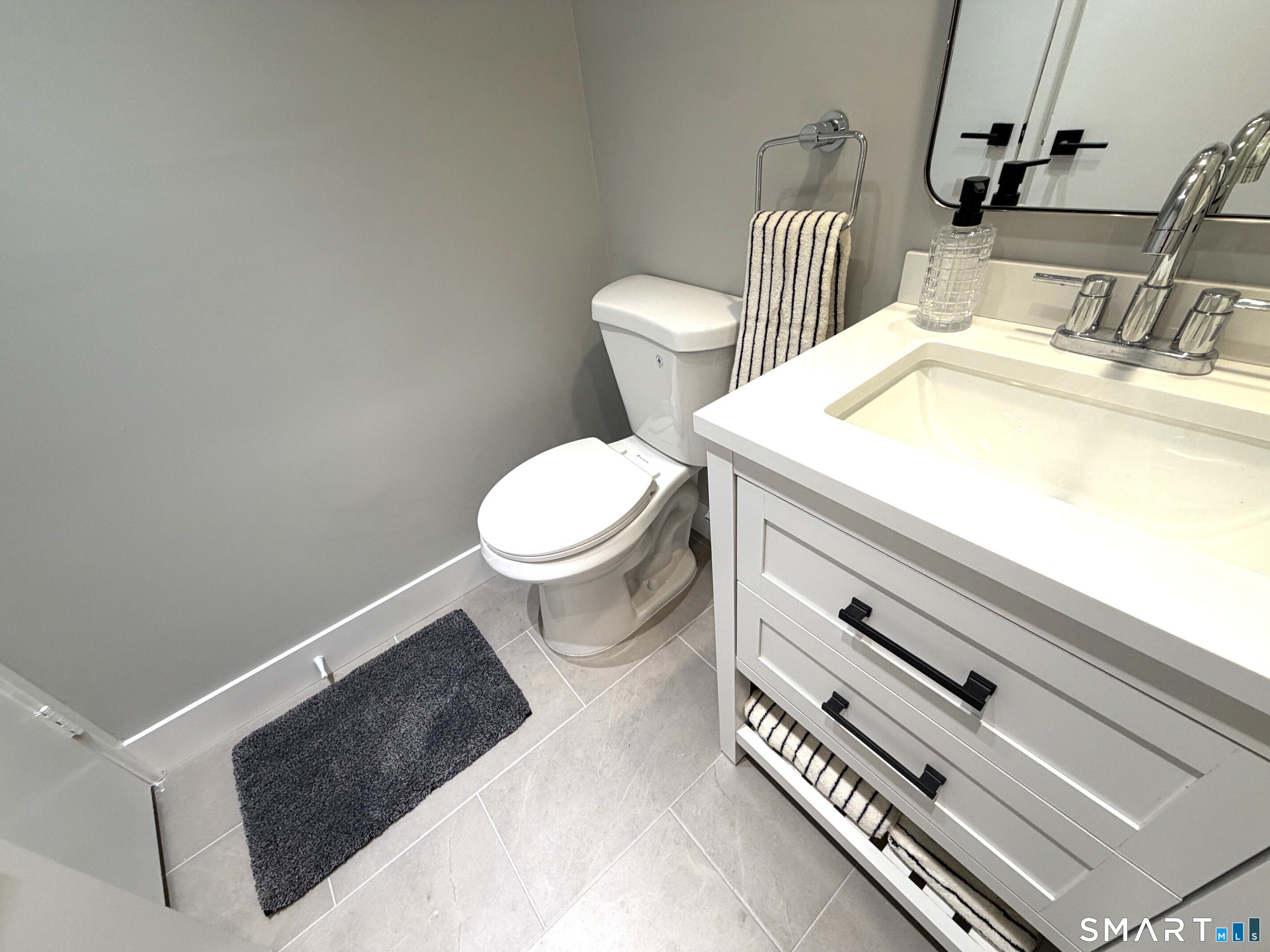 32 Heritage Village Southbury CT 06488
