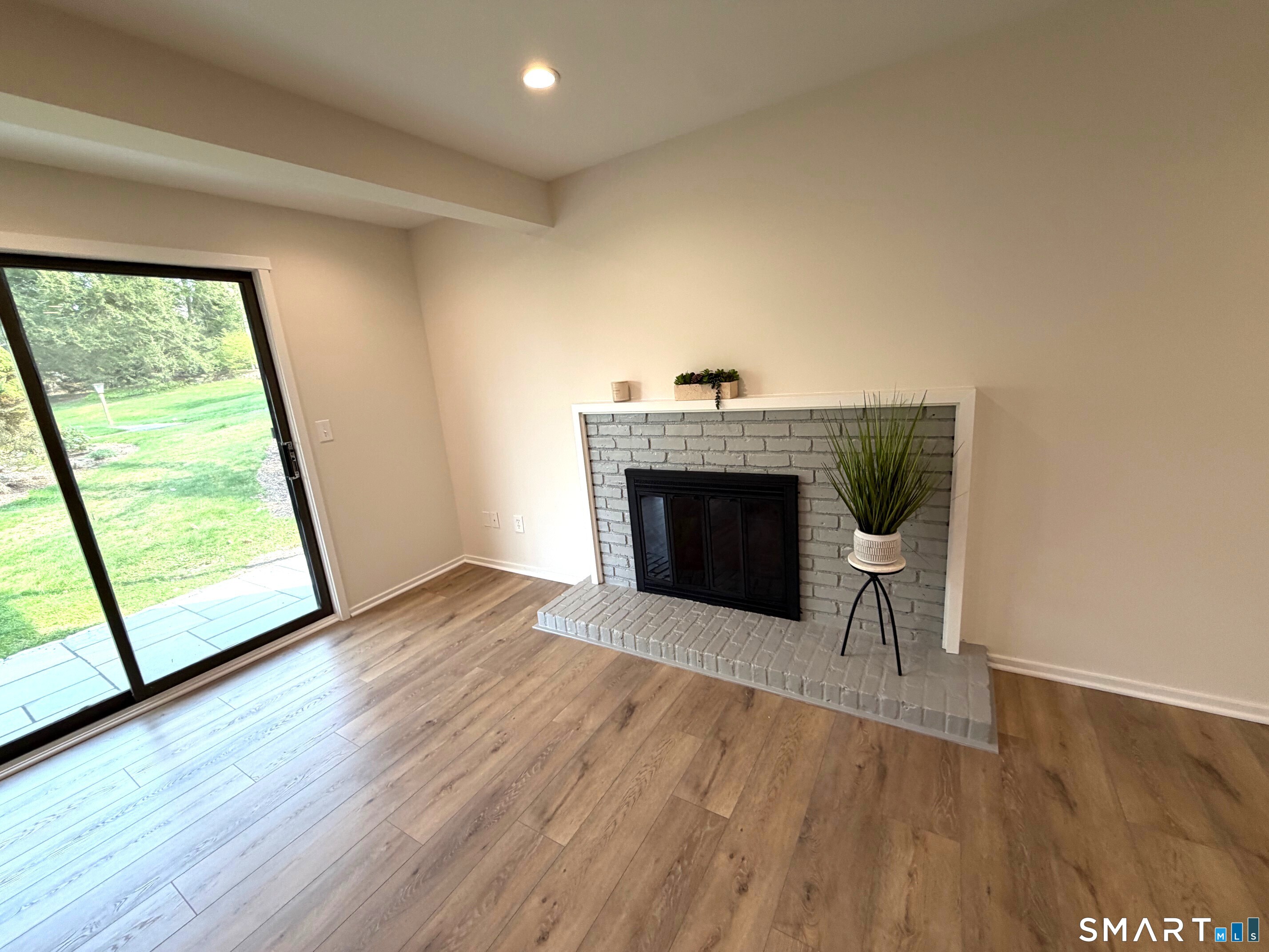 32 Heritage Village Southbury CT 06488