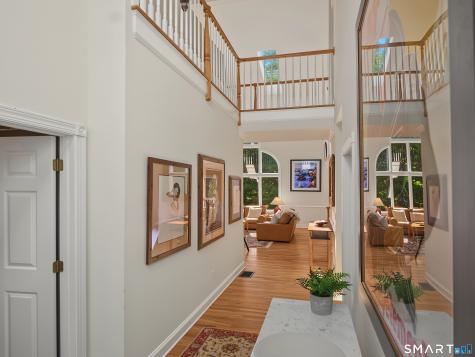 5 Lancaster Court Avon CT 06001
