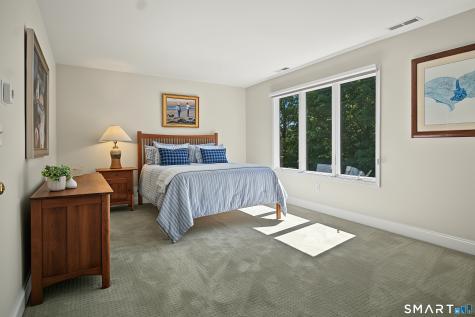 5 Lancaster Court Avon CT 06001