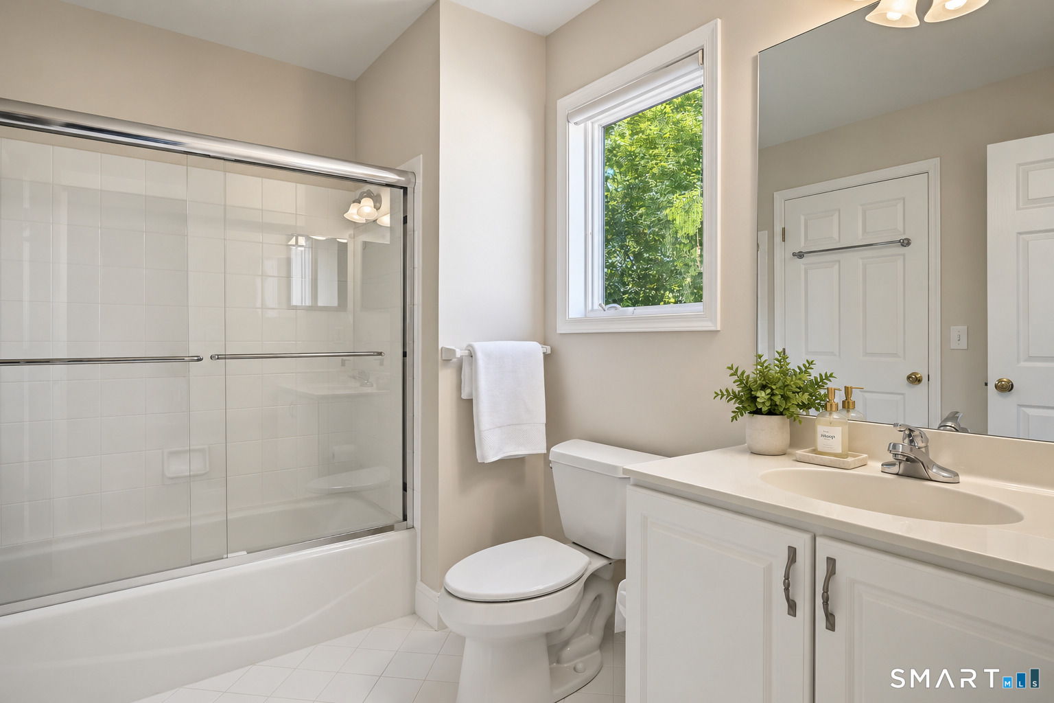 5 Lancaster Court Avon CT 06001