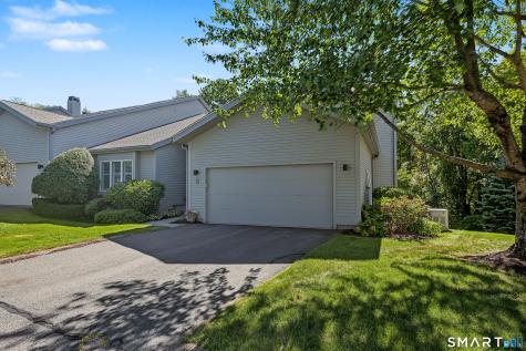 5 Lancaster Court Avon CT 06001
