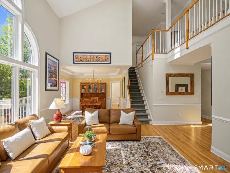 5 Lancaster Court Avon CT 06001