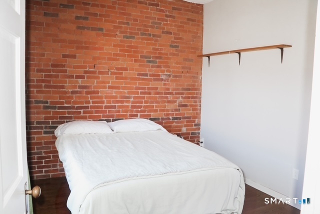 73 Imlay Street Hartford CT 06105