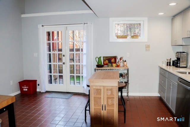 73 Imlay Street Hartford CT 06105