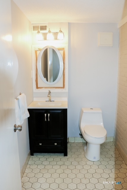 73 Imlay Street Hartford CT 06105