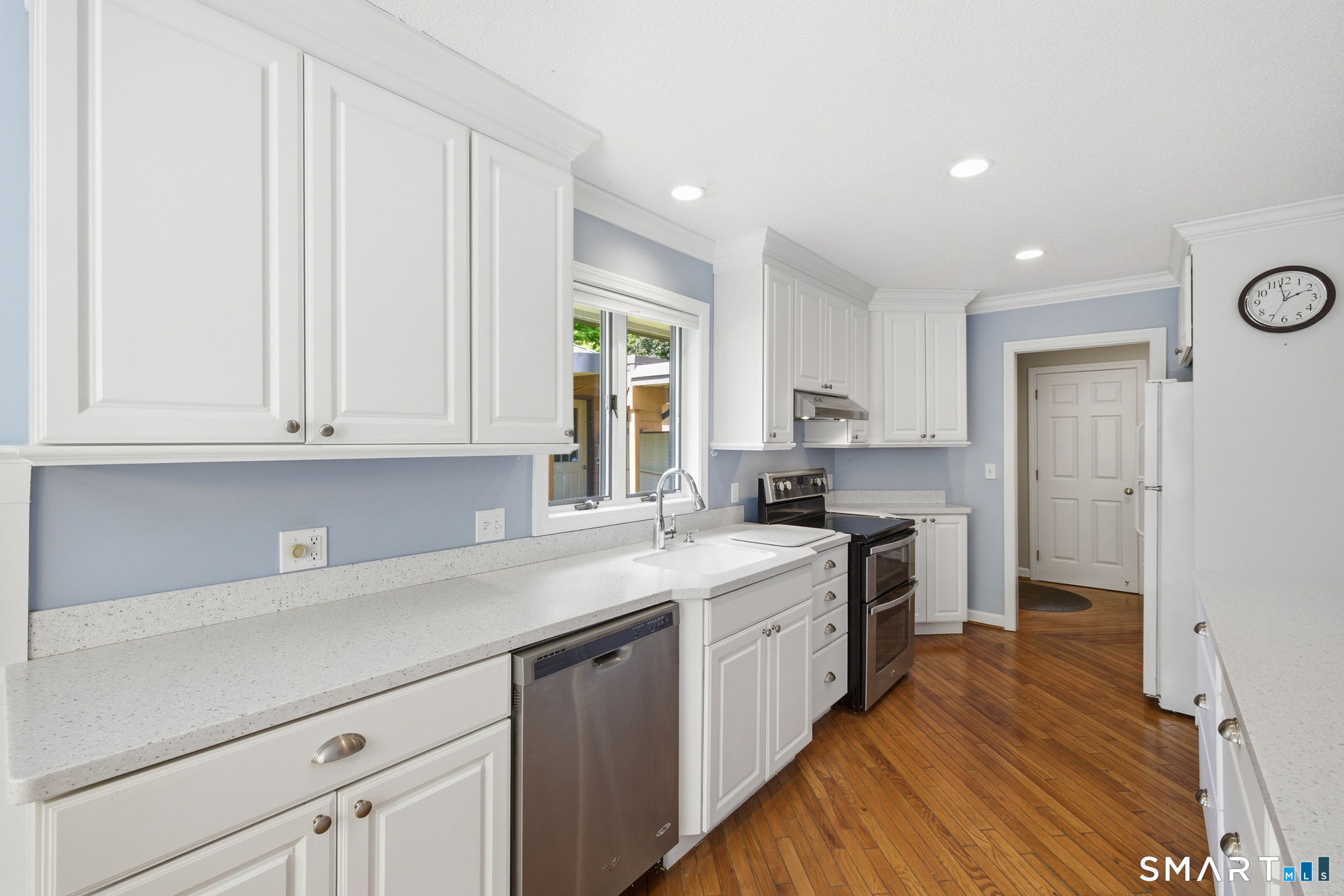 24 Biltmore Park Bloomfield CT 06002