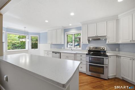 24 Biltmore Park Bloomfield CT 06002
