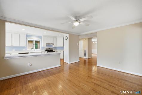 24 Biltmore Park Bloomfield CT 06002