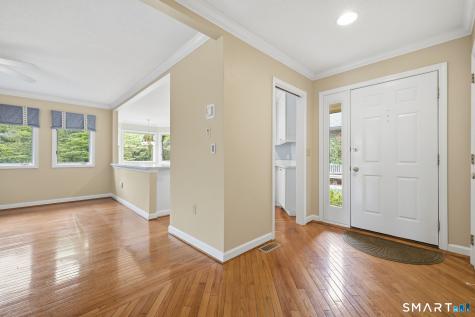 24 Biltmore Park Bloomfield CT 06002