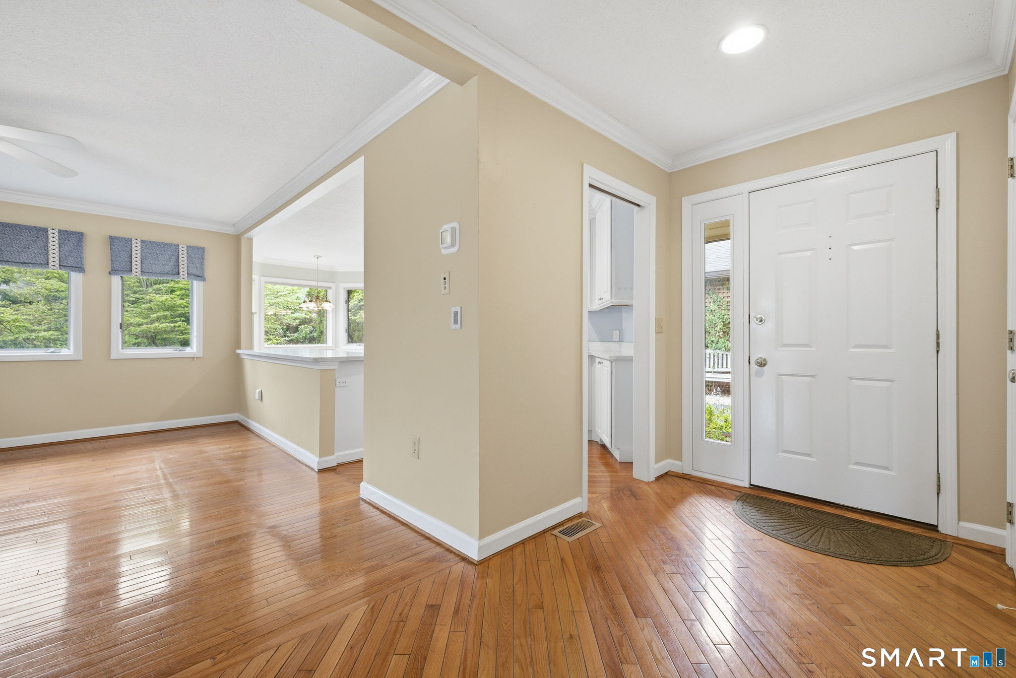 24 Biltmore Park Bloomfield CT 06002