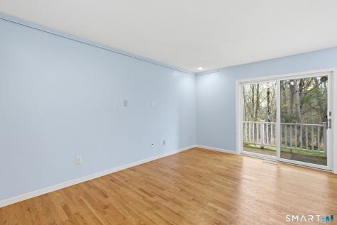 6 Elizabeth Court East Windsor CT 06016