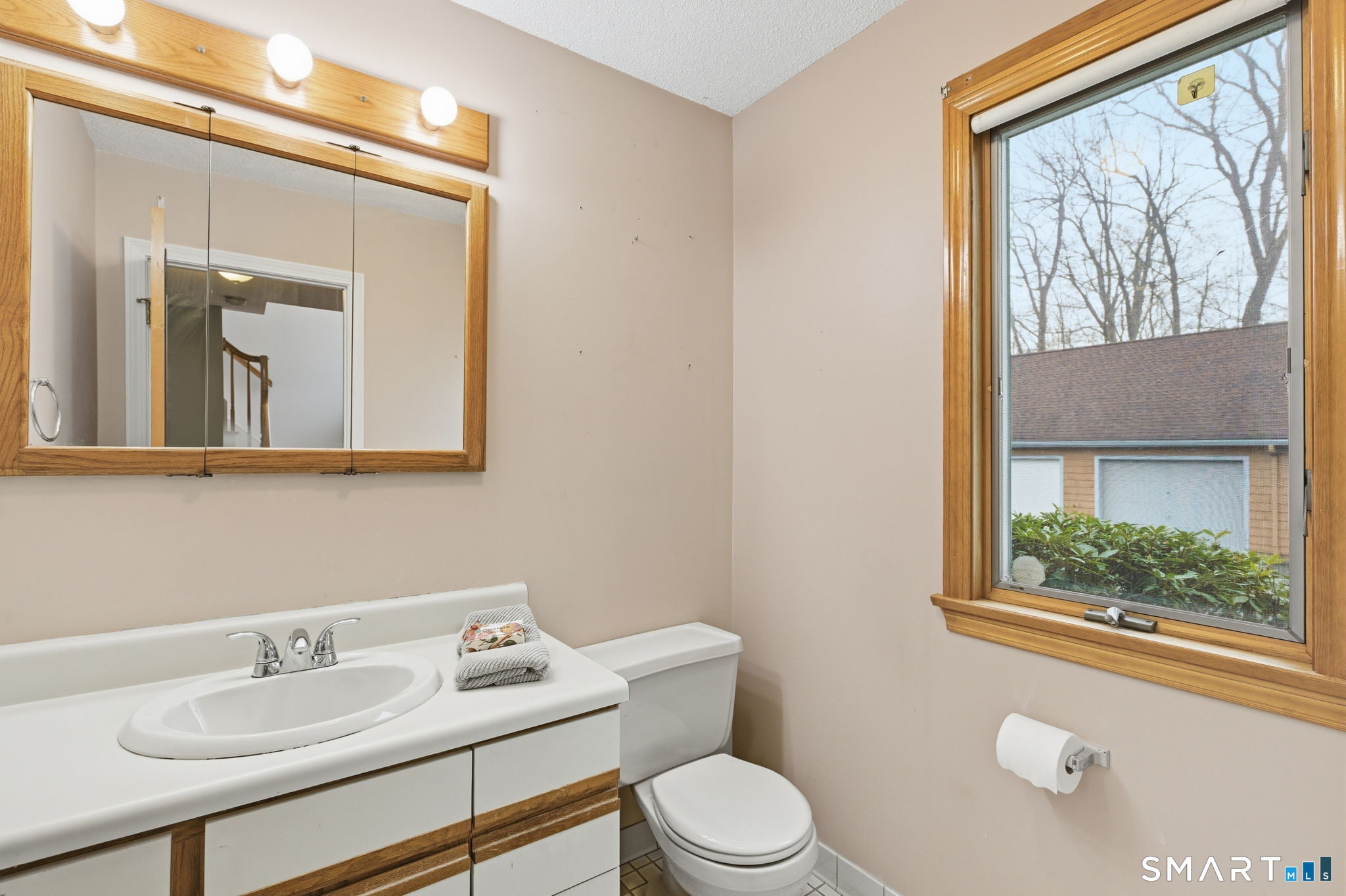 6 Elizabeth Court East Windsor CT 06016
