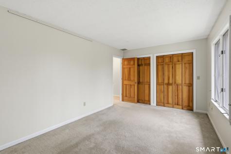 6 Elizabeth Court East Windsor CT 06016