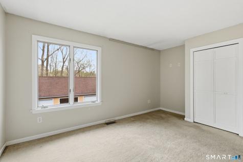 6 Elizabeth Court East Windsor CT 06016