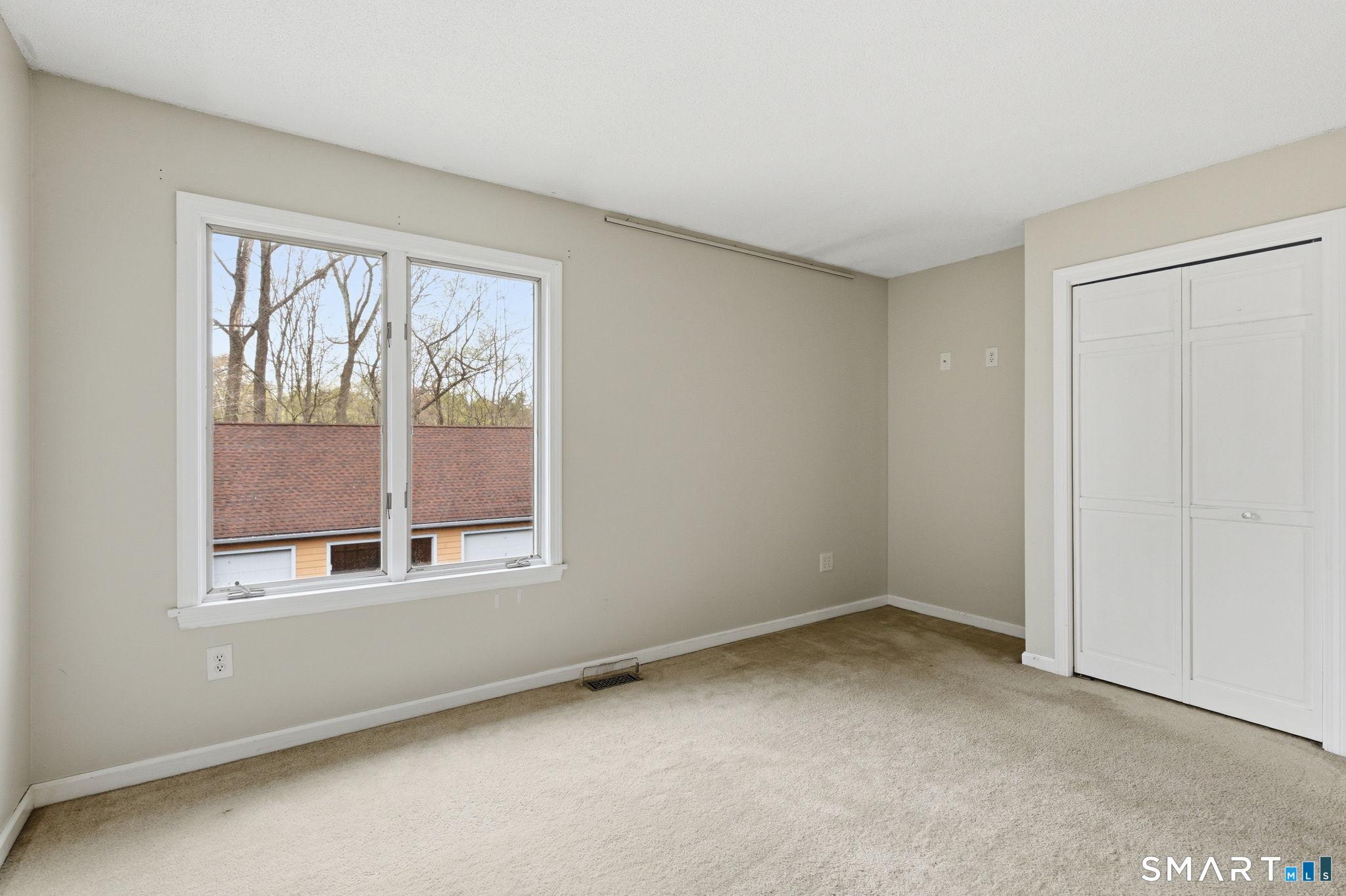 6 Elizabeth Court East Windsor CT 06016