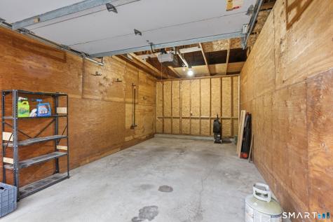 6 Elizabeth Court East Windsor CT 06016