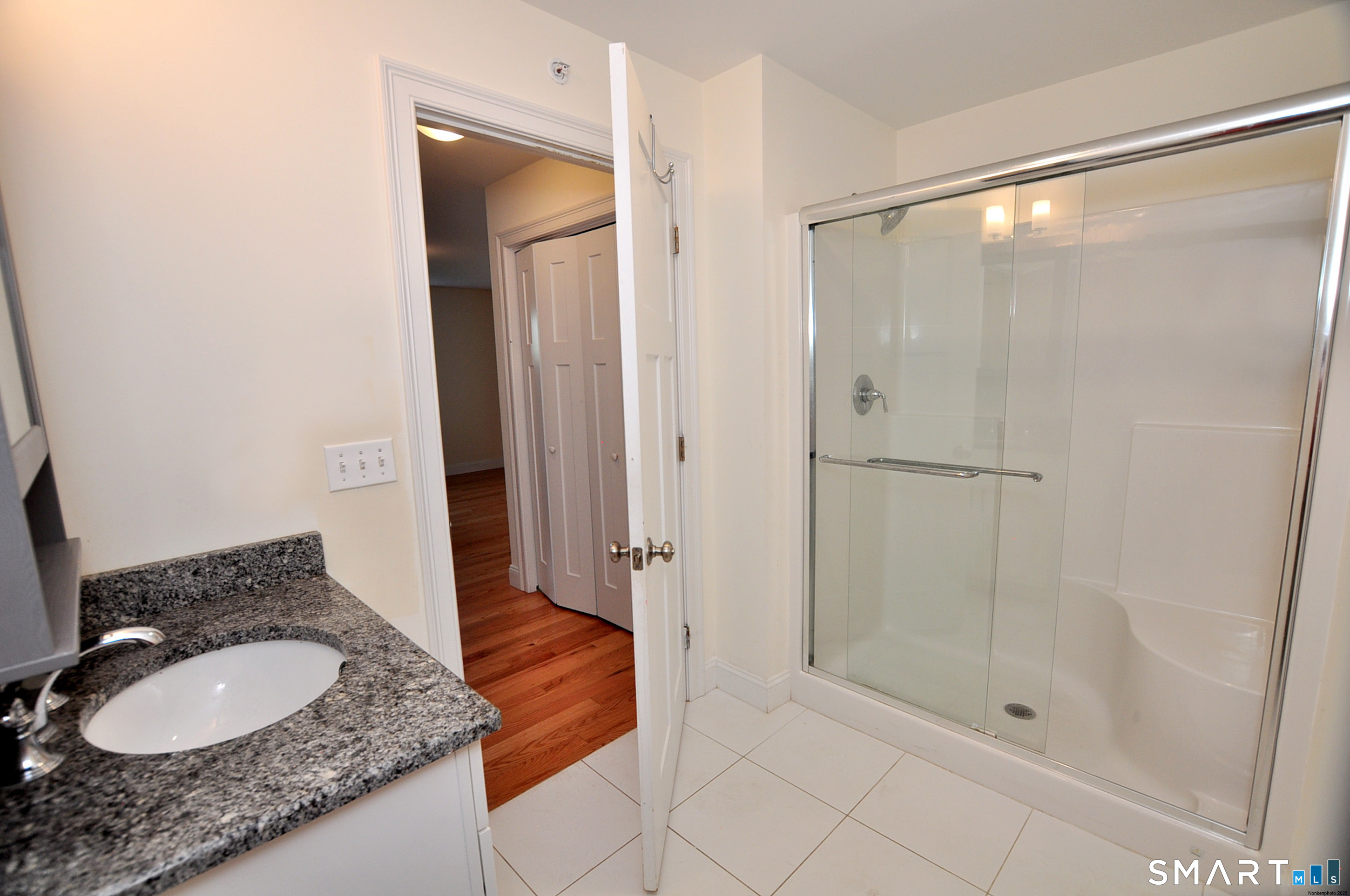 707 Old Village Circle Windsor CT 06095
