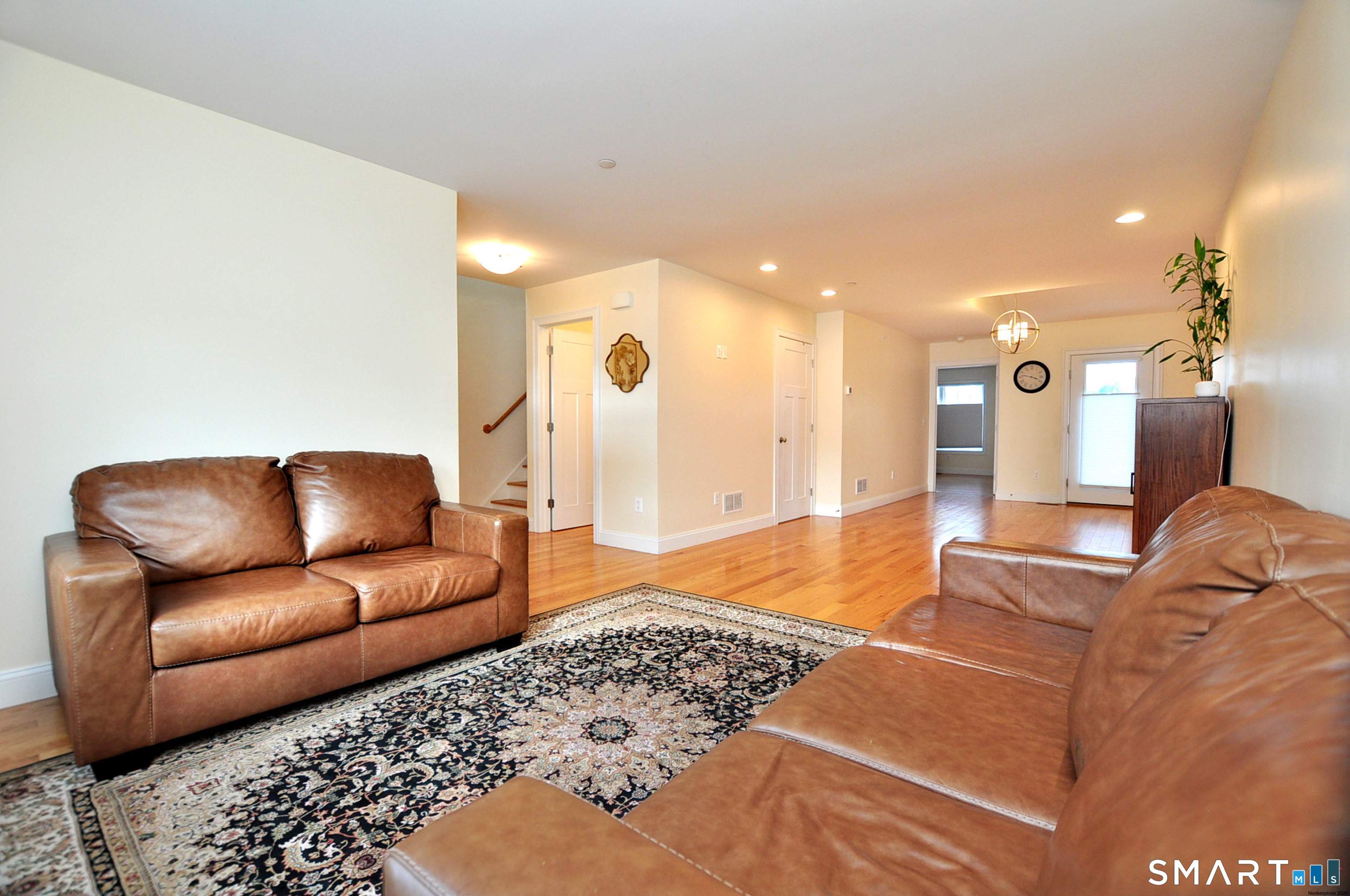 707 Old Village Circle Windsor CT 06095
