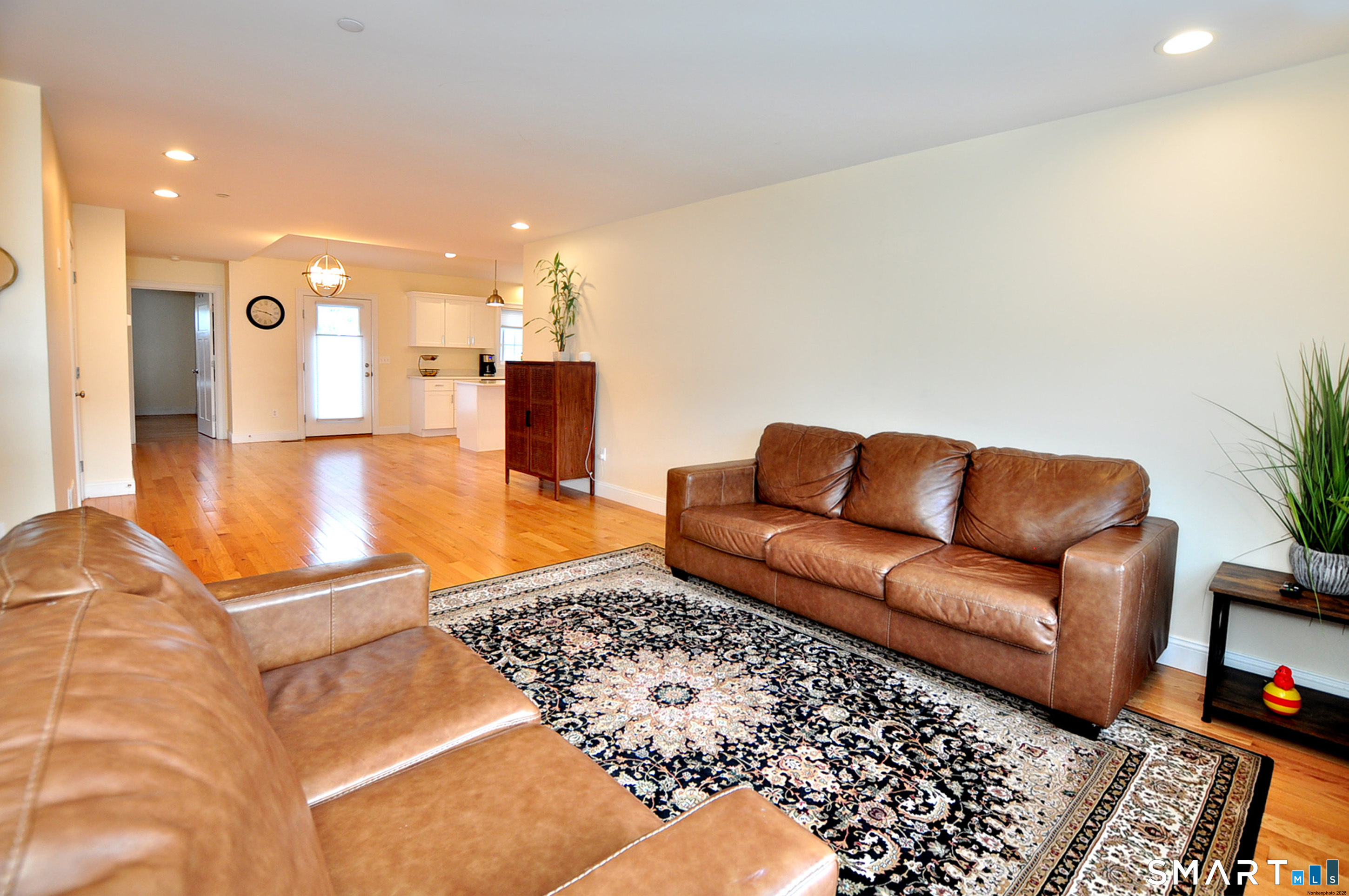 707 Old Village Circle Windsor CT 06095